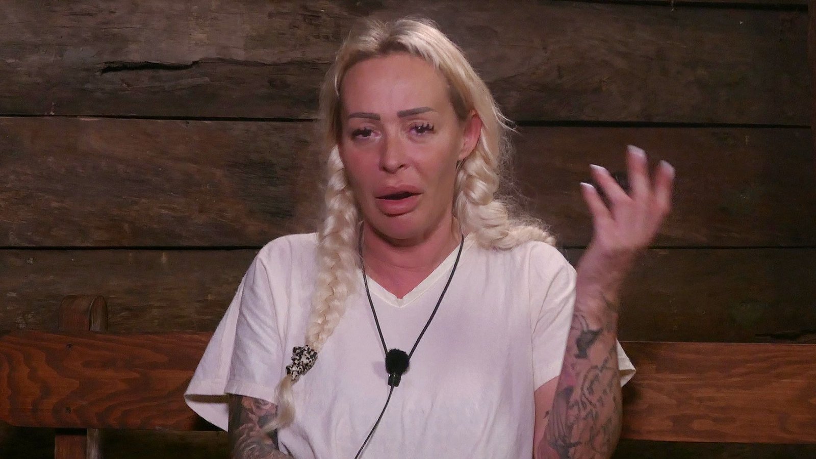 Cora Schumacher wollte nicht mehr im Camp bleiben.Foto: RTL/Tag 4 Cora Schumacher wollte nicht mehr im Camp bleiben.Foto: RTL/Tag 4