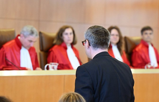 Ein Vater aus Sachsen-Anhalt hat das Bundesverfassungsgericht zur Änderung seiner Rechtsprechung veranlasst.<span class='image-autor'>Foto: dpa/Uli Deck</span>