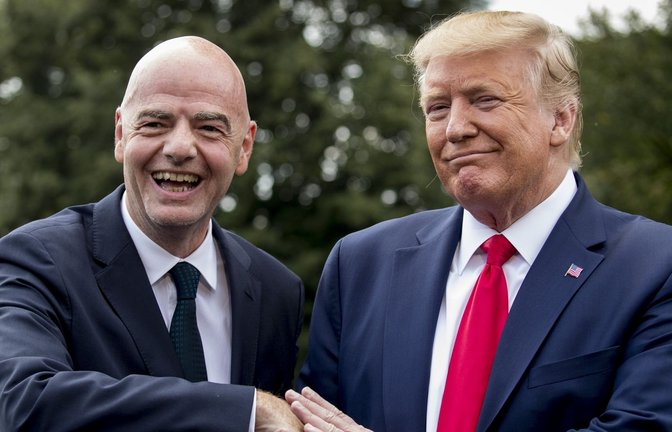 FIFA-Chef Infantino und Trump haben sich bereits getroffen. (Archivbild)<span class='image-autor'>Foto: dpa/Andrew Harnik</span>