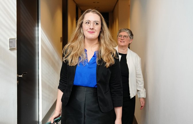 Die Grünen ärgern sich, dass sie nicht in die Verhandlungen zum Finanzpaket einbezogen waren.<span class='image-autor'>Foto: dpa/Kay Nietfeld</span>
