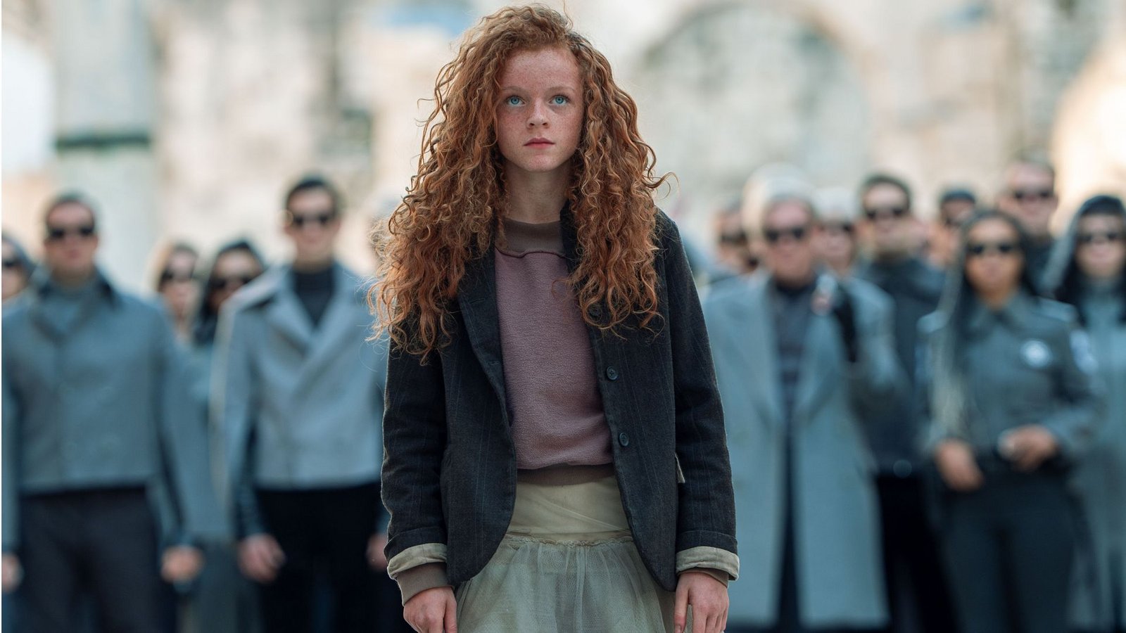 Alexa Goodall spielt in der „Momo“-Neuverfilmung die von Zeitdieben bedrohte Titelheldin.Foto: Constantin Alexa Goodall spielt in der „Momo“-Neuverfilmung die von Zeitdieben bedrohte Titelheldin.Foto: Constantin