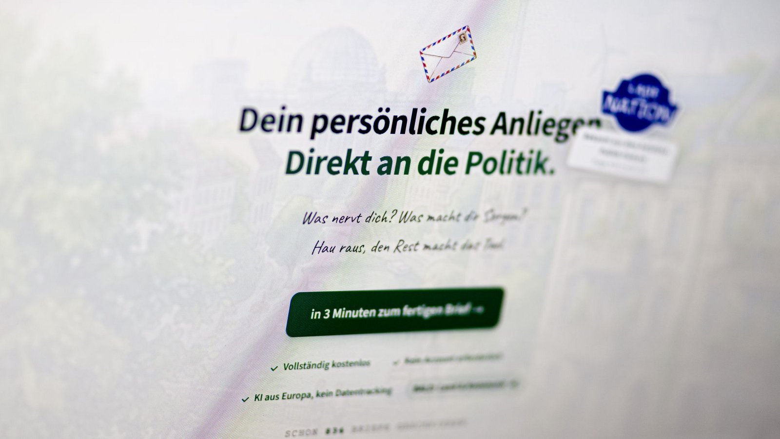 Die Seite lässt sich mit dem Handy oder am Rechner öffnen.Foto: Moritz Frankenberg/dpa Die Seite lässt sich mit dem Handy oder am Rechner öffnen.Foto: Moritz Frankenberg/dpa