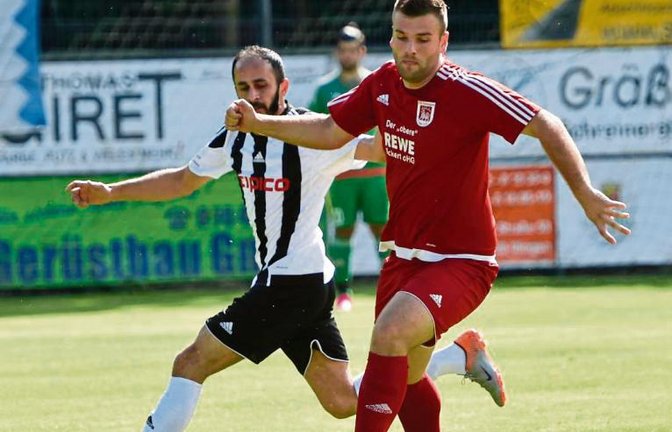 Granit Hajdini (rechts) hat sich als Abräumer im defensiven Mittelfeld beim VfB etabliert. Dadurch hat Sven Adamovic etwas mehr Freiheiten, das Spiel noch mehr zu dirigieren. Foto: Leitner