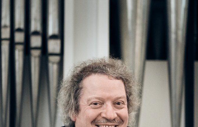 Deutschland, Stuttgart, Portrait von Johannes Mayr, Domorganist, in der Kirche St. Eberhard, 22.10.2019. © Heinz Heiss, Lehenstr. 11, 70180 Stuttgart, +49 1718374371, www.heinzheiss.de 