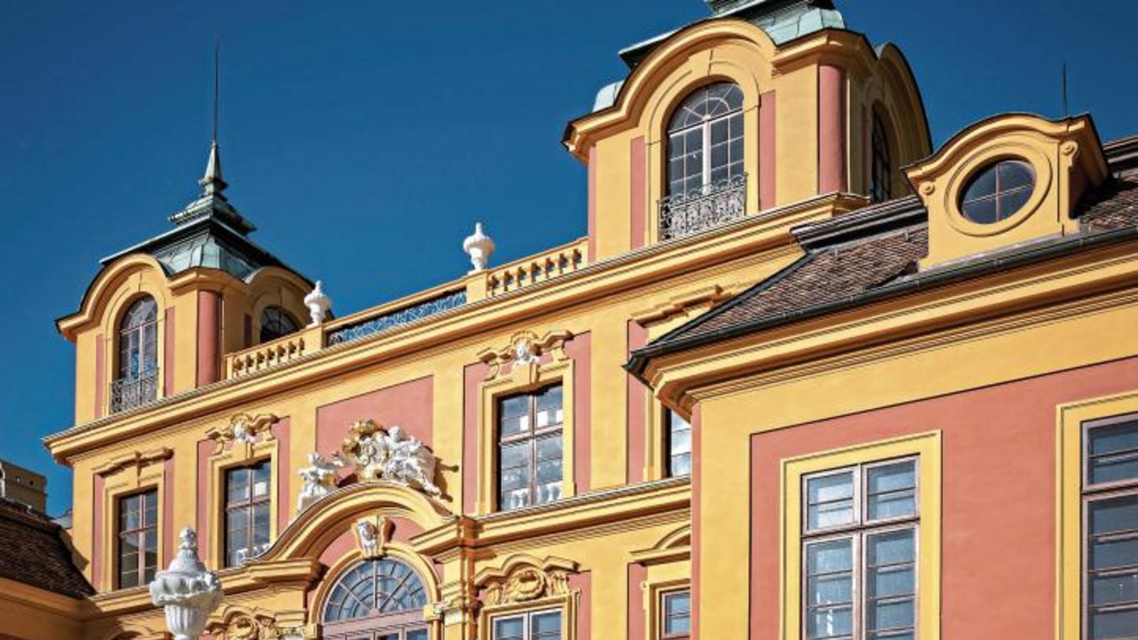 Nach der Sanierung öffnet Schloss Favorite wieder die Türen. Fotos: p Nach der Sanierung öffnet Schloss Favorite wieder die Türen. Fotos: p