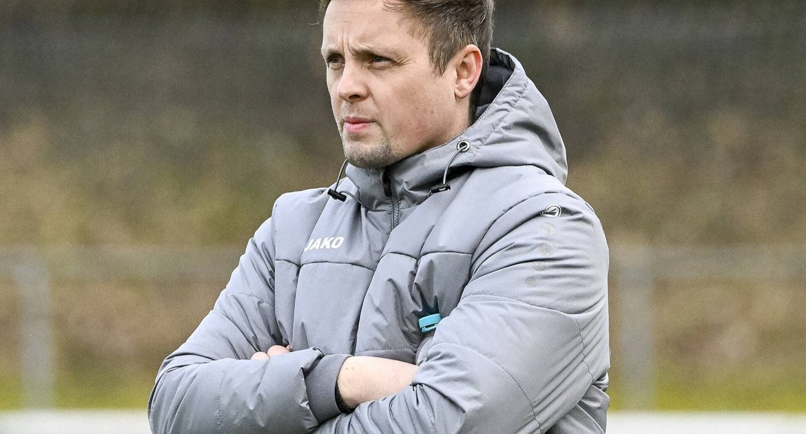 FC Mezopotamya Bietigheim - TSV Ensingen (schwarzer Dress) 8:3, 15.02.2026,   Fußball, Männer, Kreisliga A3, Enz-Murr, Saison 2025 / 2026,  Trainer TSV Ensingen  Alexander Stierl