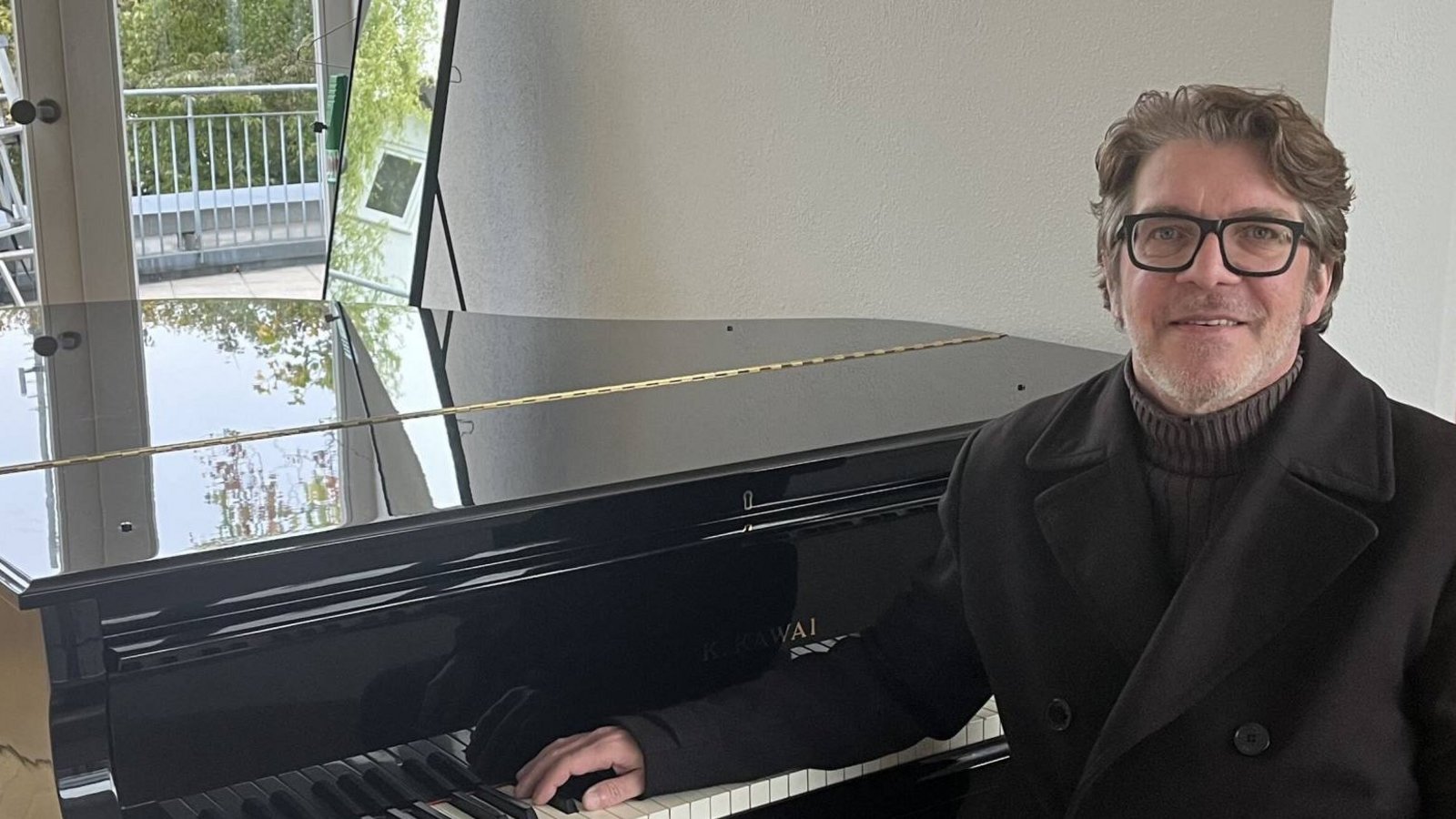 Alexander Sterzel hat besonderes Verständnis für die Belange der Künstler, weiß aber auch mit Sparzwängen umzugehen.  Foto: Glemser
