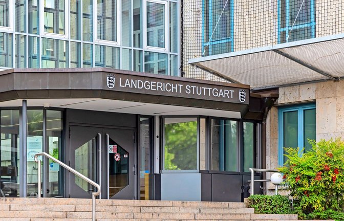Zum zweiten Mal muss sich der Ex-Inspekteur der Polizei vor dem Landgericht Stuttgart verantworten.<span class='image-autor'>Foto: Imago/Arnulf Hettrich</span>