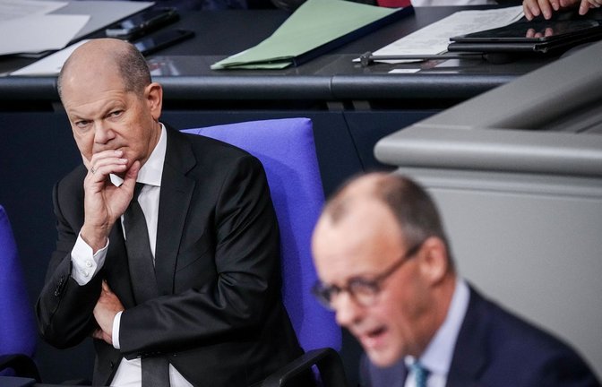 Kommt es zu einer Einigung über den Termin für die Vertrauensfrage? Olaf Scholz und Friedrich Merz, hier beide im Bundestag.<span class='image-autor'>Foto: dpa/Kay Nietfeld</span>