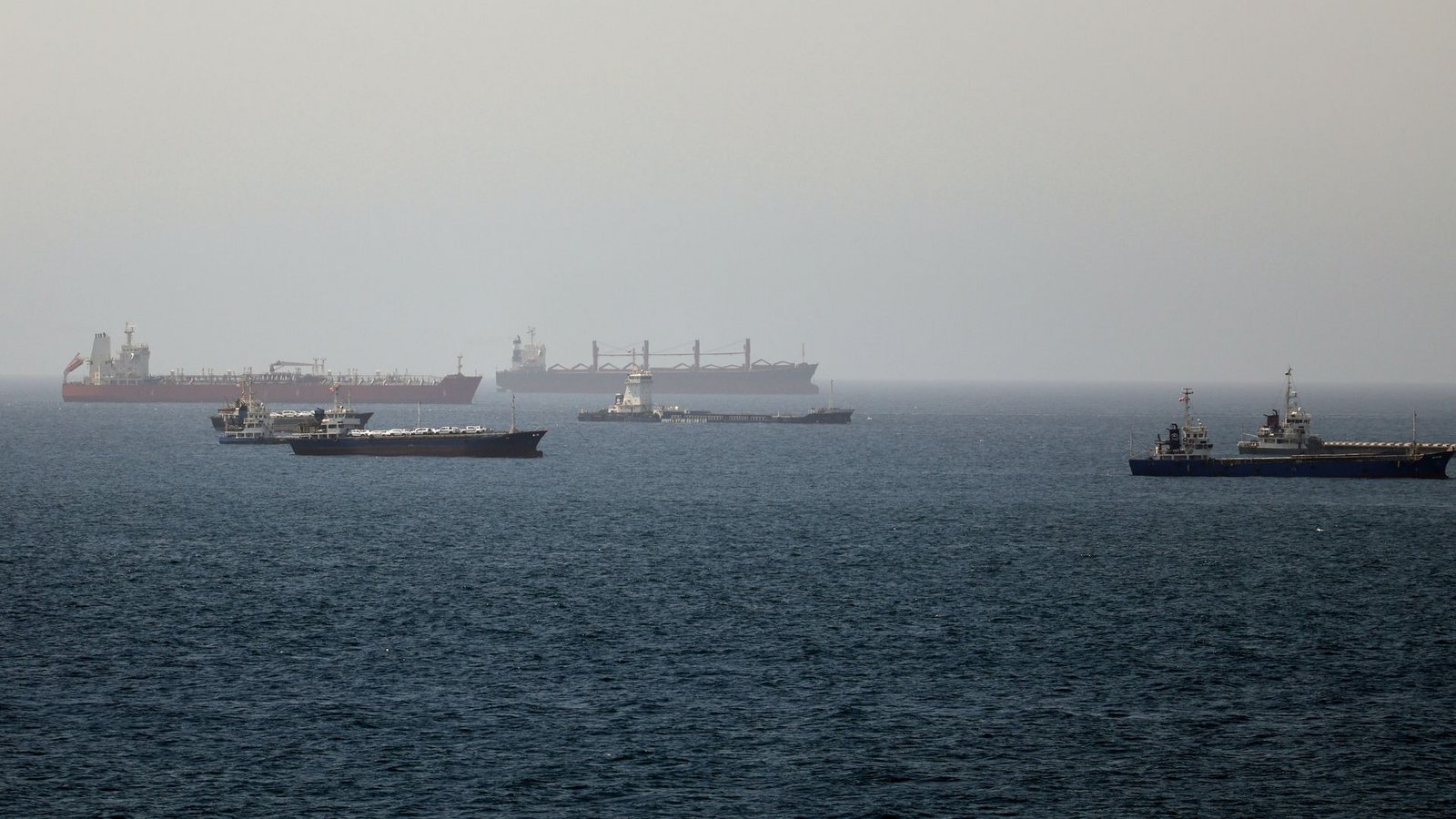 Der Streit zwischen den USA und dem Iran um die Straße von Hormus geht weiter. (Archivbild)Foto: Uncredited/AP/dpa