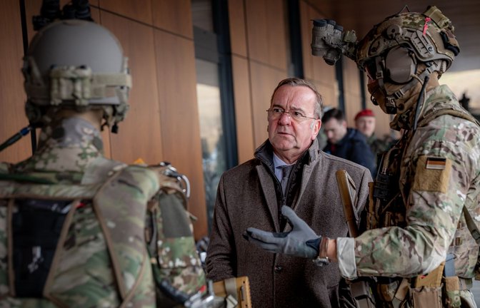 Verteidigungsminister Boris Pistorius (SPD) werden gute Umfragewerte zugeschrieben, aber nicht alle halten ihn für kompetent.<span class='image-autor'>Foto: Bundeswehr/Marco Dorow</span>