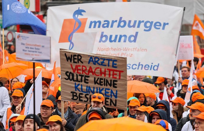 Der Marburger Bund ist der größte deutsche Ärzteverband und die einzige Ärztegewerkschaft.<span class='image-autor'>Foto: dpa/Christian Charisius</span>