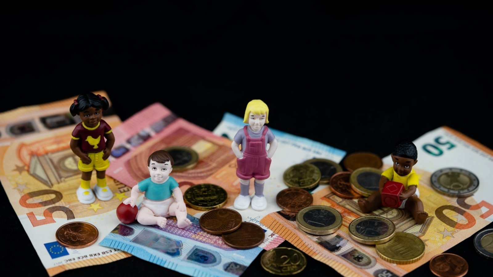 An diesen Terminen wird das Geld überwiesen.Foto: Steidi / shutterstock.com