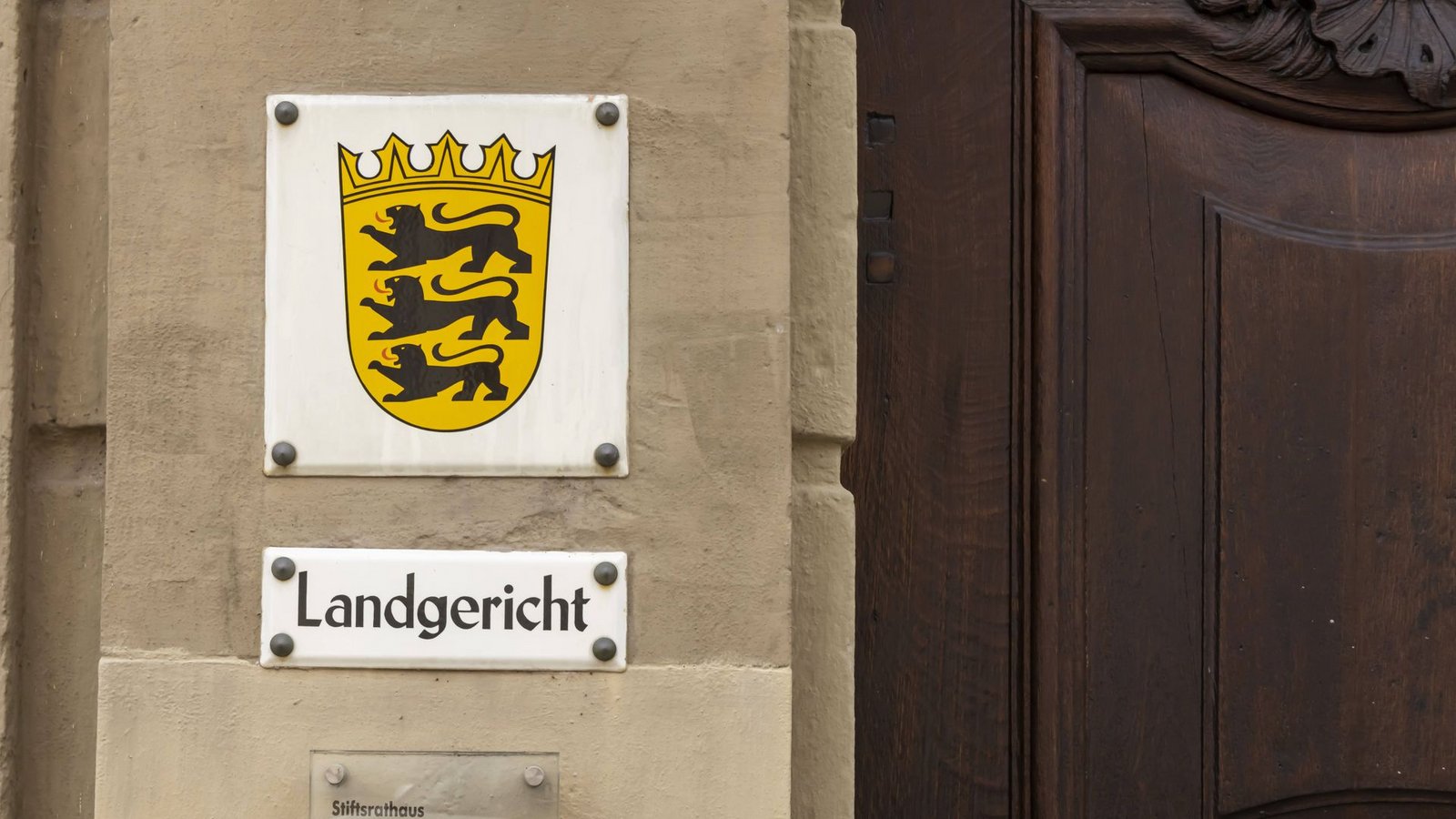 Weil er sieben Jungen sexuell missbrauchte, soll ein Islamlehrer aus Baden-Württemberg lange ins Gefängnis (Symbolfoto).Foto: IMAGO/Arnulf Hettrich/IMAGO/Arnulf Hettrich