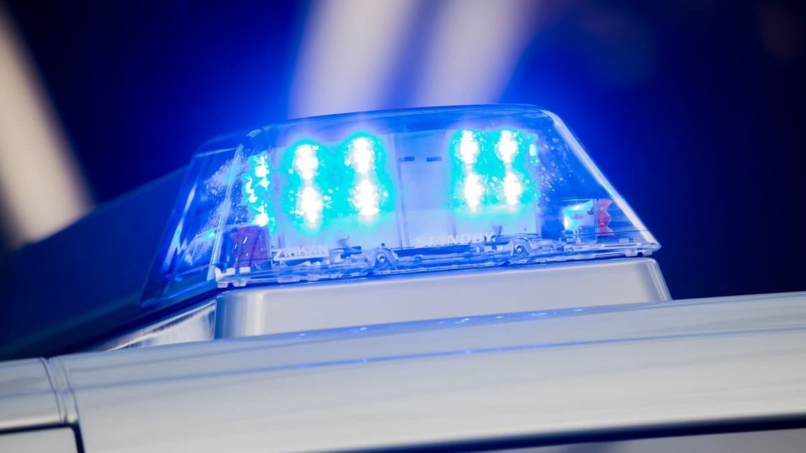 Die Polizei hat drei Tatverdächtige ermittelt (Symbolbild).Rolf Vennenbernd/dpa Die Polizei hat drei Tatverdächtige ermittelt (Symbolbild).Rolf Vennenbernd/dpa