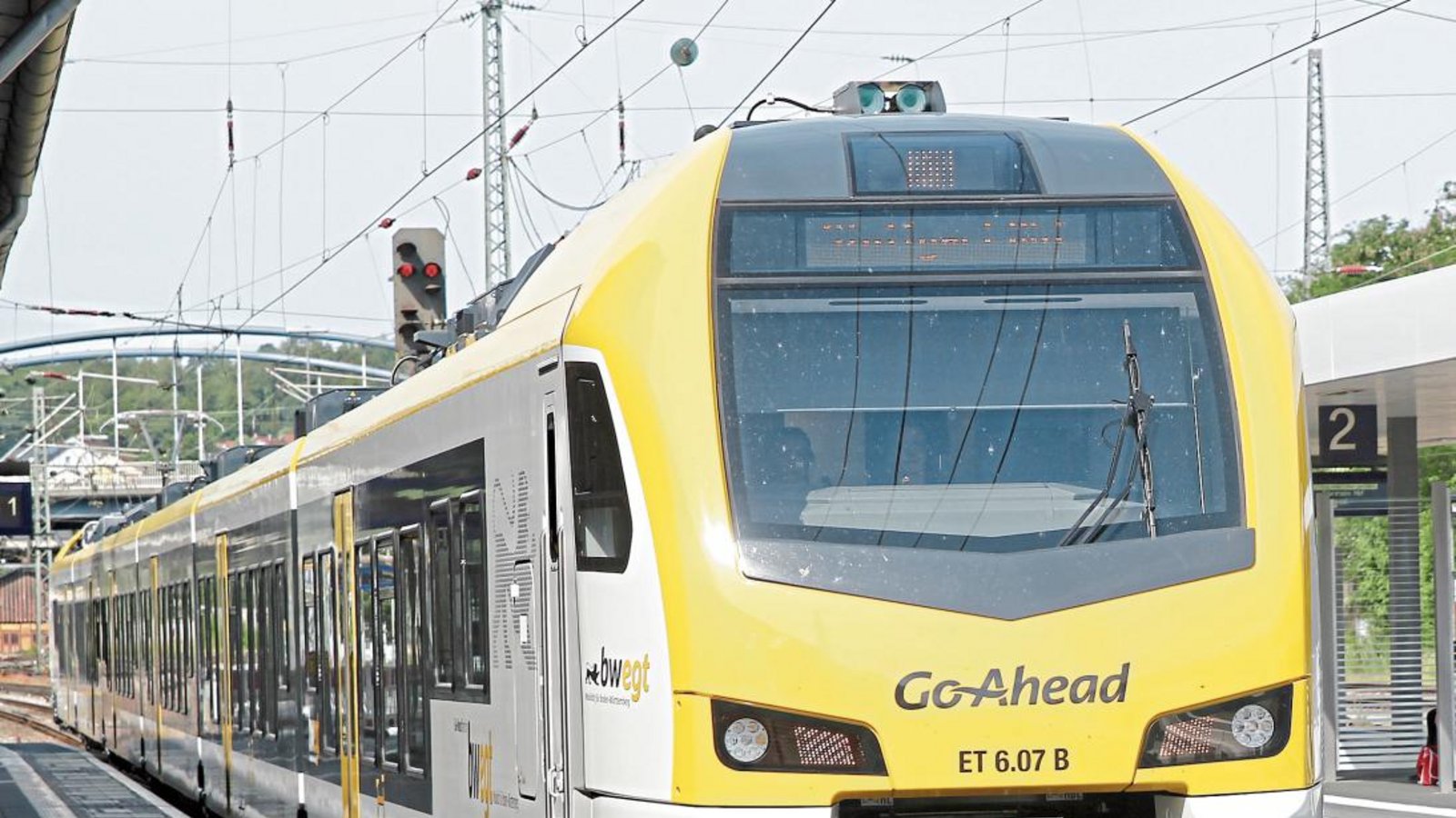 „Testfahrten im Realbetrieb“ wirft der Landtagsabgeordnete Erik Schweickert den neuen Bahnbetreibern vor. Foto: Kollros „Testfahrten im Realbetrieb“ wirft der Landtagsabgeordnete Erik Schweickert den neuen Bahnbetreibern vor. Foto: Kollros