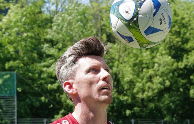 Hat den Ball auch im fortgeschritten Alter fest im Visier: Top-Torjäger Cüneyt Cagir.<span class='image-autor'>Günter Bergmann</span>