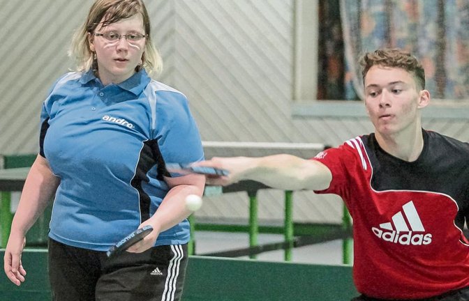 Katharina Strobel und Felix Eisele (beide Großglattbach) stellten das einzige Mixedteam in der C- und D-Klasse-Konkurrenz. Foto: Simecek