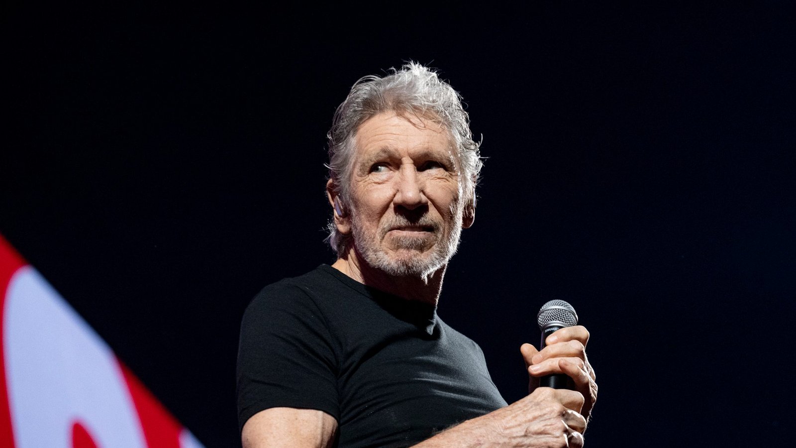 Roger Waters während eines Auftritts im Palau Sant Jordi im Rahmen seiner "This is not a drill Tour".Foto: picture alliance/dpa/EUROPA PRESS | Lorena Sopêna Roger Waters während eines Auftritts im Palau Sant Jordi im Rahmen seiner "This is not a drill Tour".Foto: picture alliance/dpa/EUROPA PRESS | Lorena Sopêna