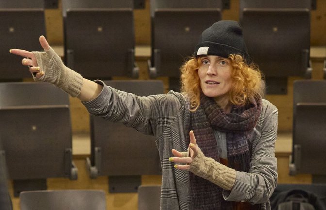 „Die Stadt meint es gut mit mir“: Jenny Sittler bei den Proben im Haller Theater<span class='image-autor'>Foto: /Gottfried Stoppel</span>