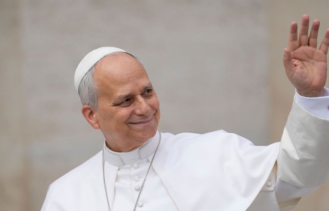 Eine Bank in Chicago pochte auf ihre Sicherheitsregeln - selbst wenn sie mit Papst Leo telefoniert.<span class='image-autor'>Foto: Gregorio Borgia/AP/dpa/Gregorio Borgia</span>