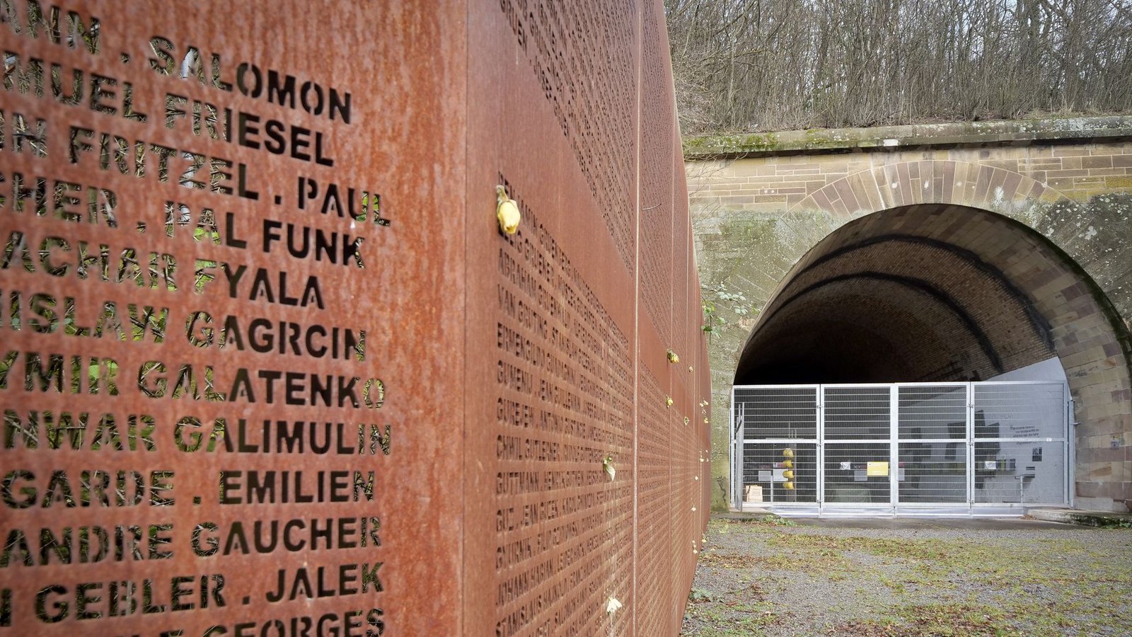Im ehemaligen Autobahntunnel befindet sich die KZ-Gedenkstätte auf dem Engelberg in Leonberg.Foto: Simon Granville