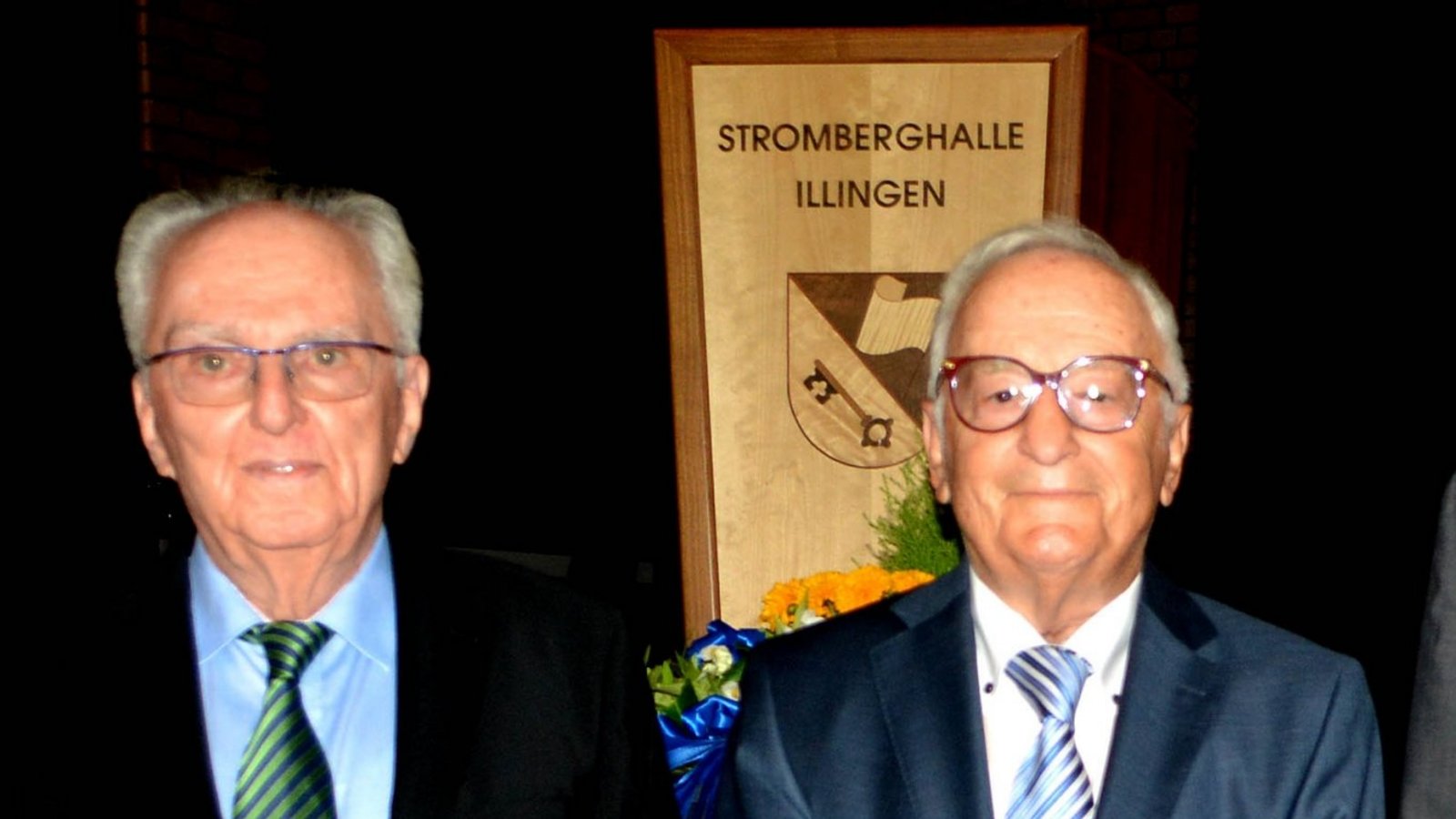 Winfried Scheuermann (2. v.l.) und „seine“ Bürgermeister Harald Eiberger (v.l.), Ewald Veigel, Ulrich Hintermayer und Armin Pioch. Fotos: Stahlfeld Winfried Scheuermann (2. v.l.) und „seine“ Bürgermeister Harald Eiberger (v.l.), Ewald Veigel, Ulrich Hintermayer und Armin Pioch. Fotos: Stahlfeld