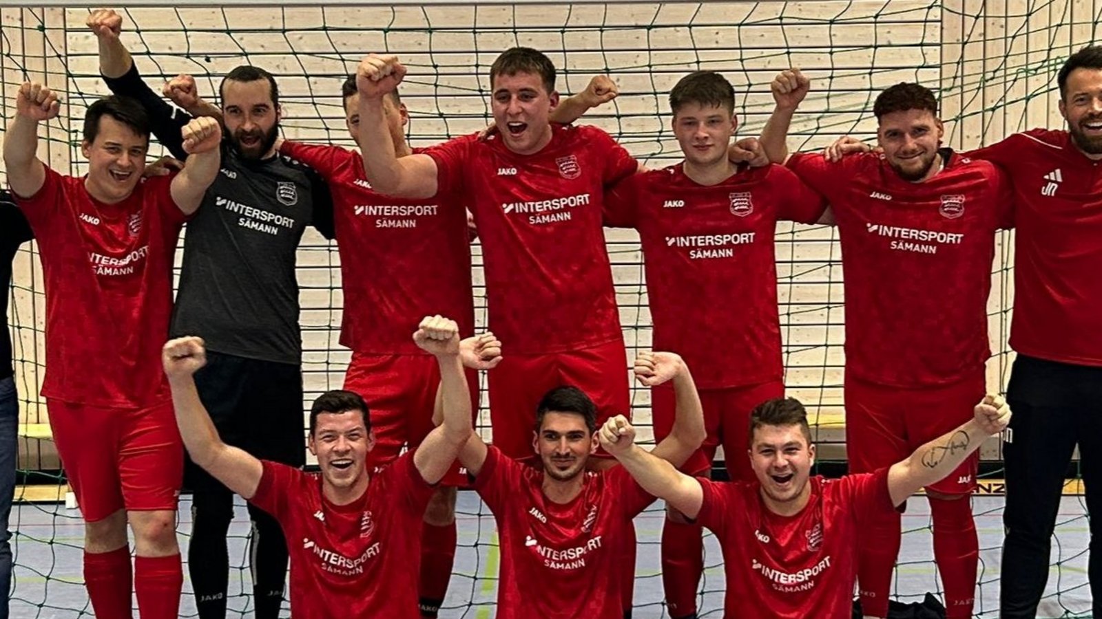 Durch eine kontinuierliche Steigerung verdienen sich die Kicker vom TSV Großglattbach den Turniersieg in der Appenbergsporthalle. Foto: privat