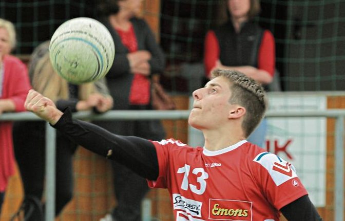 Jakob Kilpper und die Faustballer des TV Vaihingen haben den dritten Sieg im dritten Saisonspiel eingefahren. Foto: Archiv/Nachreiner