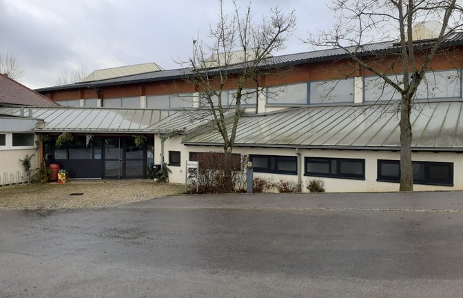 Wird immer noch saniert: die Sporthalle Oberriexingen. Archivfoto: Glemser
