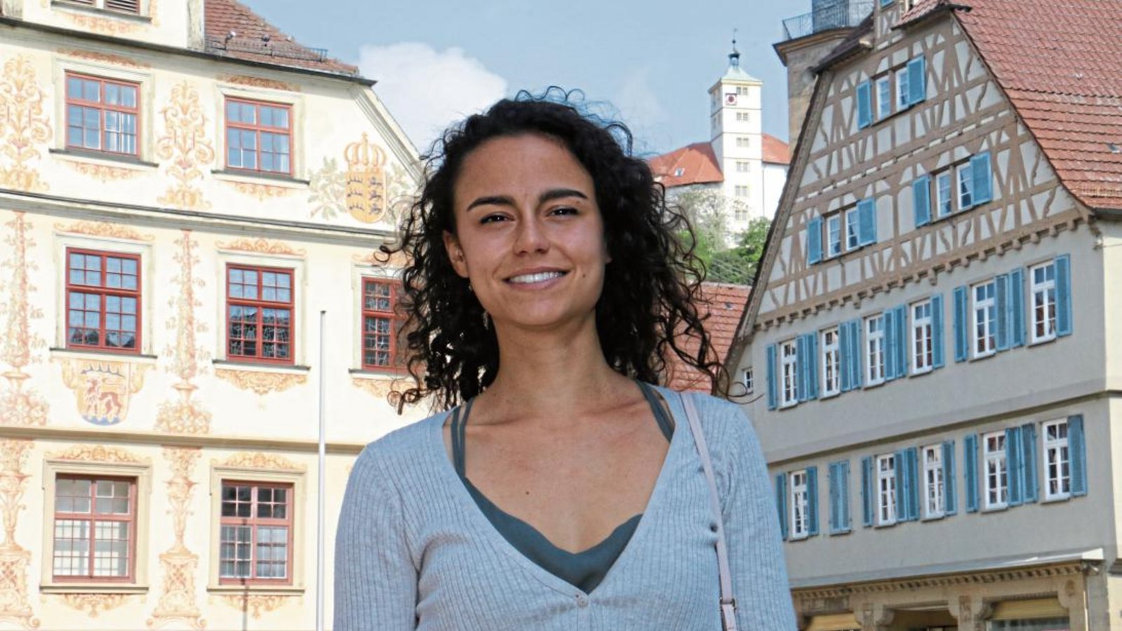 Clara Marina Martínez in ihrer neuen Heimatstadt Vaihingen, in der sie sich wohlfühlt. Foto: Rücker Clara Marina Martínez in ihrer neuen Heimatstadt Vaihingen, in der sie sich wohlfühlt. Foto: Rücker