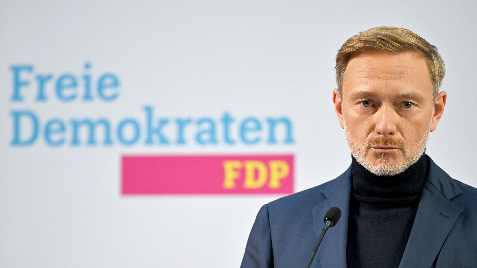 Am Tag nach der Wahl gibt Lindner sich als Staatsmann – und könnte doch noch zum Sprengmeister werden.Foto: Anna Ross/dpa/Anna Ross Am Tag nach der Wahl gibt Lindner sich als Staatsmann – und könnte doch noch zum Sprengmeister werden.Foto: Anna Ross/dpa/Anna Ross