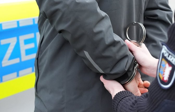 Eine von vielen wichtigen Aufgaben: Kann der Staat die Sicherheit der Bürger noch gewährleisten?<span class='image-autor'>Foto: dpa/Marcus Brandt</span>
