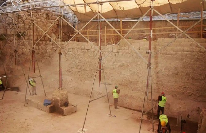 Vor rund 2800 Jahren bauten die Herrscher Jerusalems einen massiven Damm, um die Wasserversorgung der Stadt zu gewährleisten<span class='image-autor'>Foto: Israelische Alterumsbehörde</span>