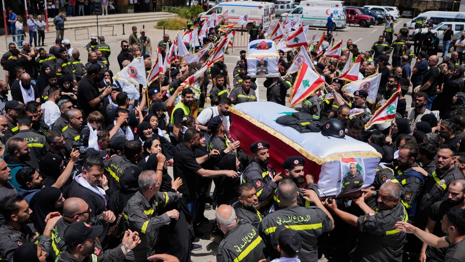 Bei israelischen Angriffen im Libanon kommen immer wieder auch Zivilisten ums Leben.Foto: Mohammed Zaatari/AP/dpa