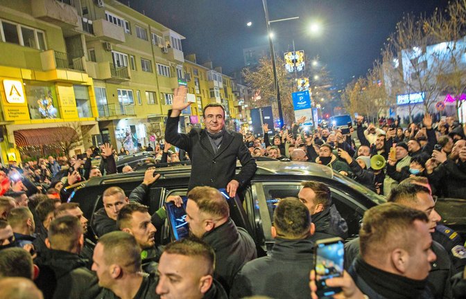 Die Parlamentswahlen hat Kurti triumphal gewonnen.<span class='image-autor'>Foto: Visar Kryeziu/AP/dpa/Visar Kryeziu</span>