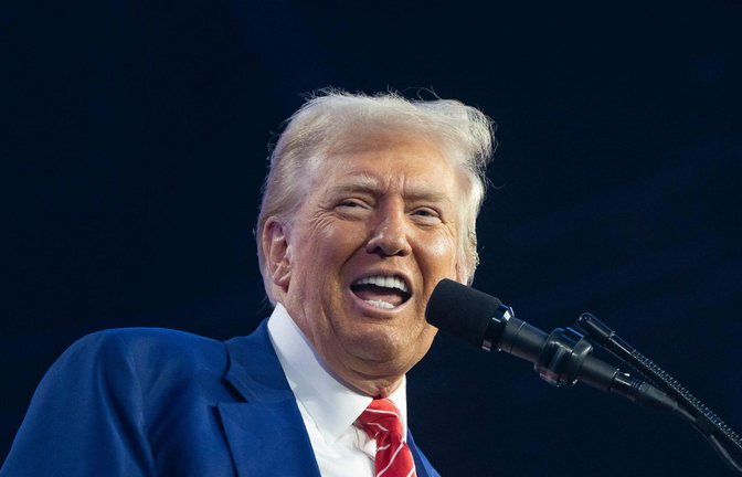 Donald Trump (im Foto) hat Kanadas Premierministers Justin Trudeau erneut verhöhnt. (Archivbild)<span class='image-autor'>Foto: Getty Images via AFP/REBECCA NOBLE</span>
