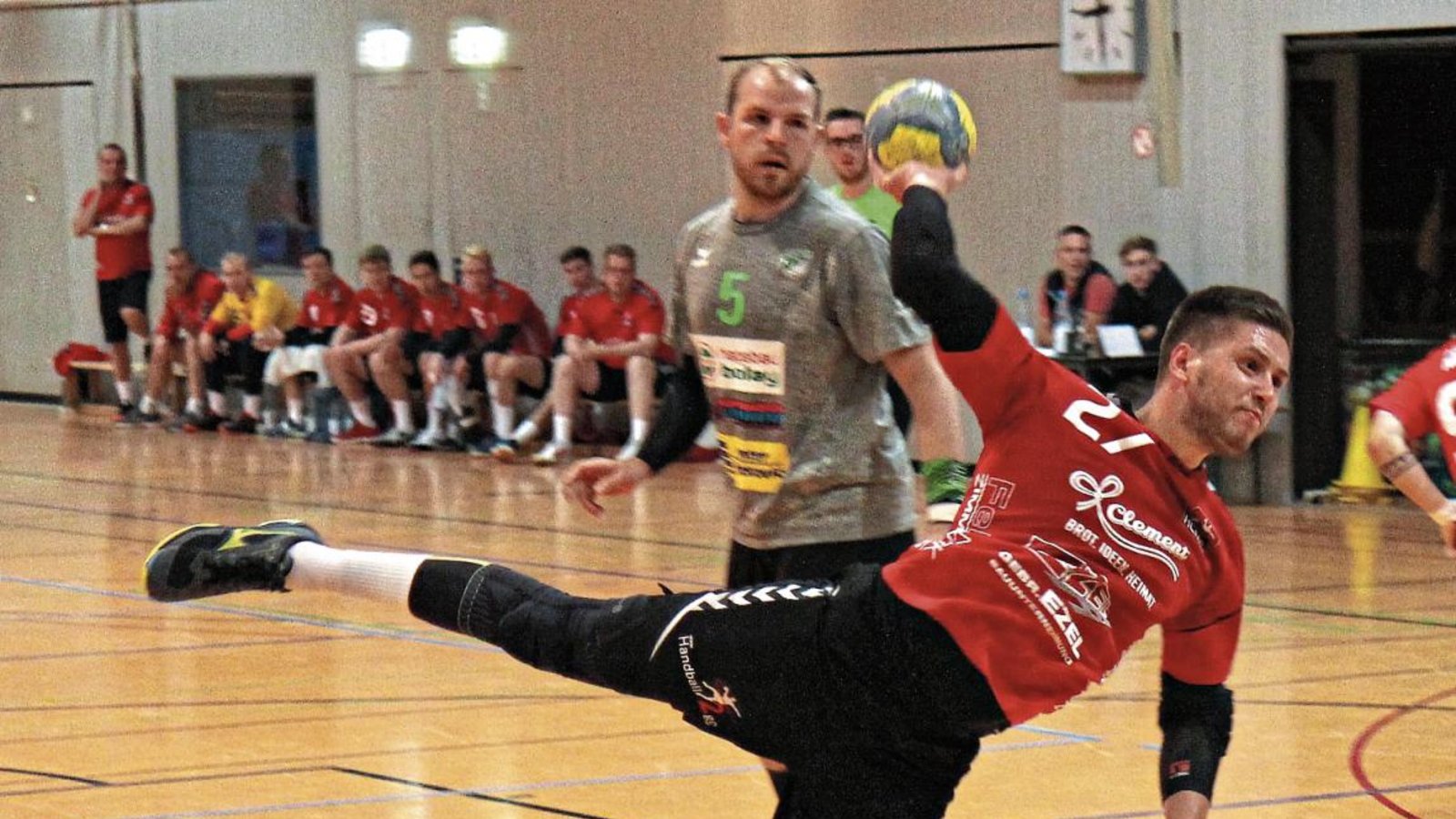 Nach den Rücktritten der langjährigen Leistungsträger wie beispielsweise Matthias Schwarz oder Markus Löpsinger ist Kreisläufer Alexander Weber einer der erfahrendsten Akteure beim HC Metter-Enz. Foto: Küppers