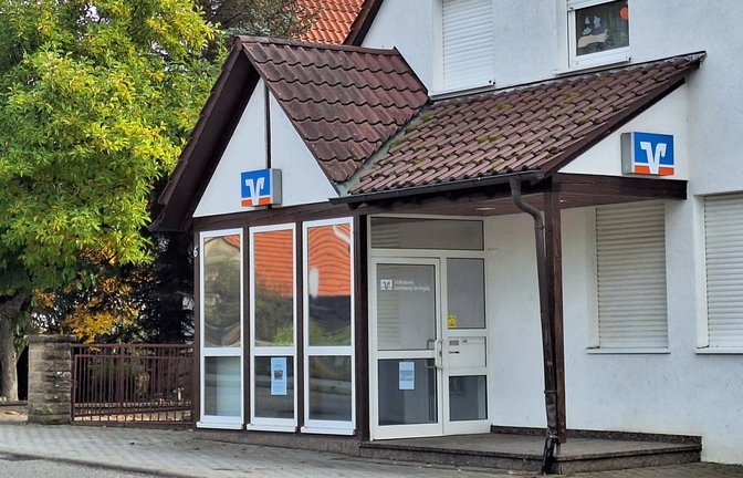 Ihre Tage sind offensichtlich gezählt: die „Beratungsgeschäftsstelle Eberdingen“ der Volksbank Leonberg-Strohgäu.  <span class='image-autor'>Foto: Kauer</span>