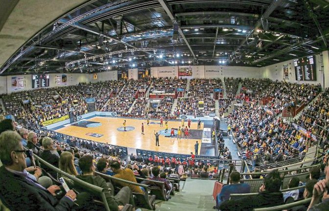 Um Sportveranstaltungen vor Zuschauern wie ein Spiel der Basketball-Bundesliga in der Ludwigsburger MHP-Arena kämpfen die Profi-Vereine sportartenübergreifend in dem gemeinsamen Bündnis „Teamsport Baden-Württemberg“. Foto: Baumann
