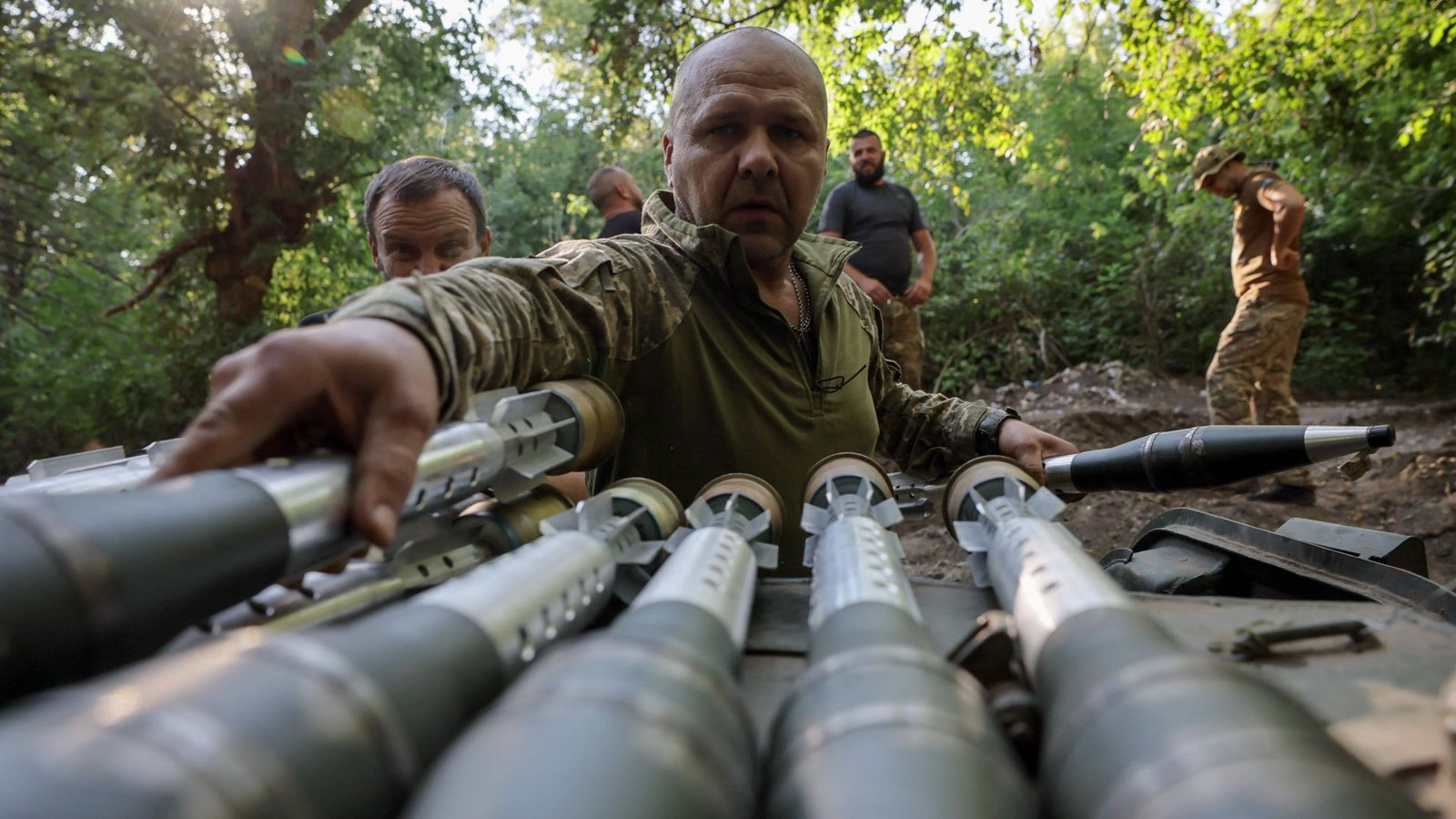 Ukrainische Truppen bei Donezk: Besonders Munition war über weite Strecken des Krieges Mangelware.Foto: AFP/HANDOUT Ukrainische Truppen bei Donezk: Besonders Munition war über weite Strecken des Krieges Mangelware.Foto: AFP/HANDOUT