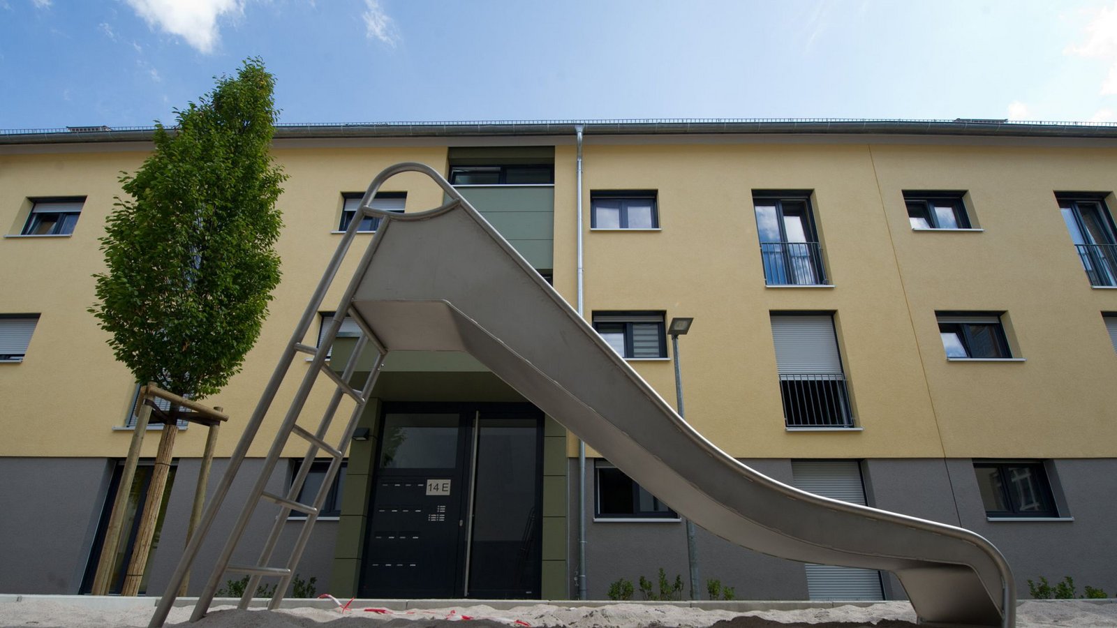 Wer nicht viel verdient, hat in vielen Städten auf dem Wohnungsmarkt kaum eine Chance. Sozialwohnungen wie diese in Stuttgart sollen helfen.Foto: dpa/Marijan Murat Wer nicht viel verdient, hat in vielen Städten auf dem Wohnungsmarkt kaum eine Chance. Sozialwohnungen wie diese in Stuttgart sollen helfen.Foto: dpa/Marijan Murat