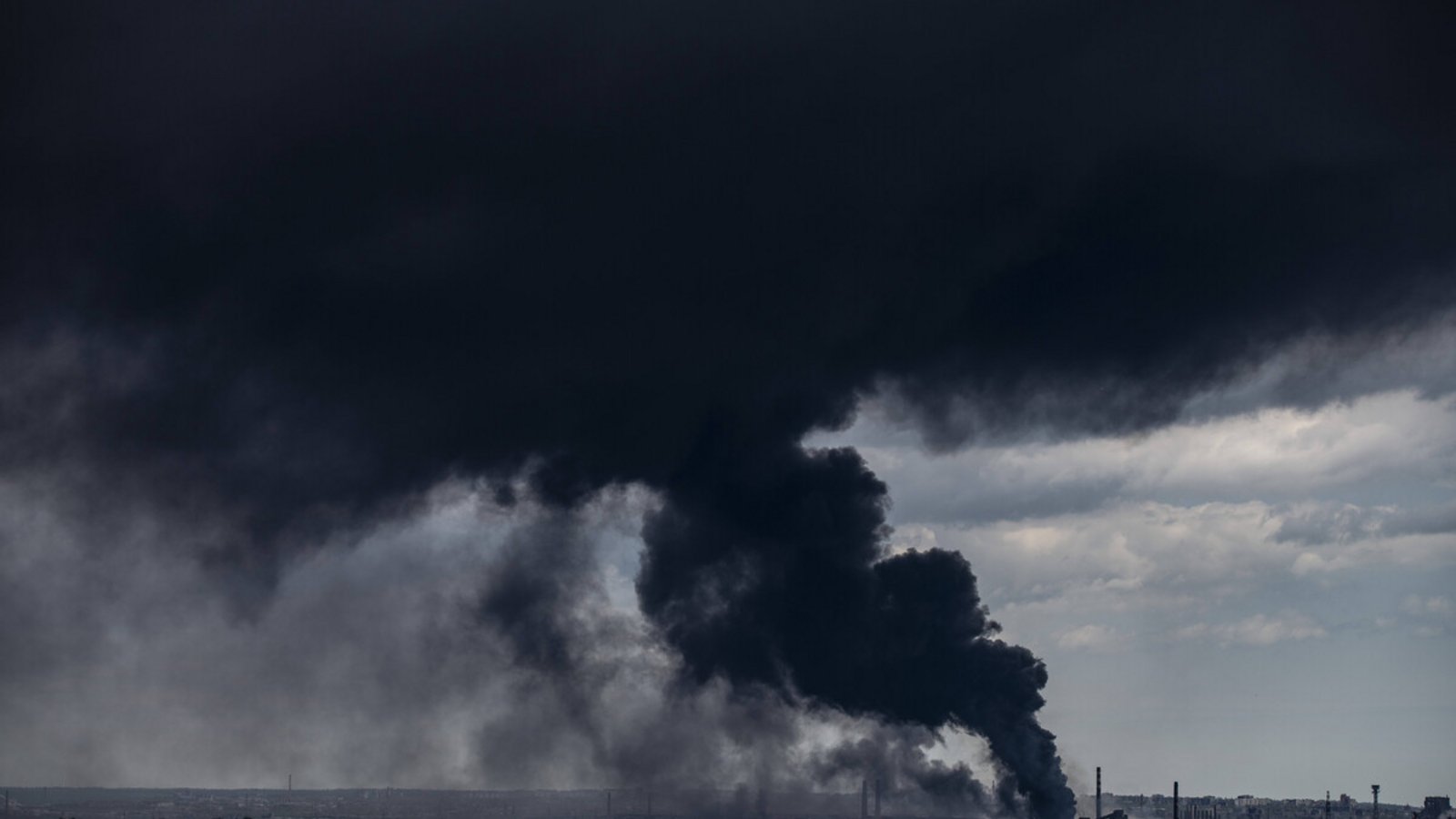 Im Krieg schwer getroffen – jetzt Schauplatz Moskauer Russifizierungspolitik: die ukrainische Stadt Mariupol.Foto: Imago/SNA Im Krieg schwer getroffen – jetzt Schauplatz Moskauer Russifizierungspolitik: die ukrainische Stadt Mariupol.Foto: Imago/SNA