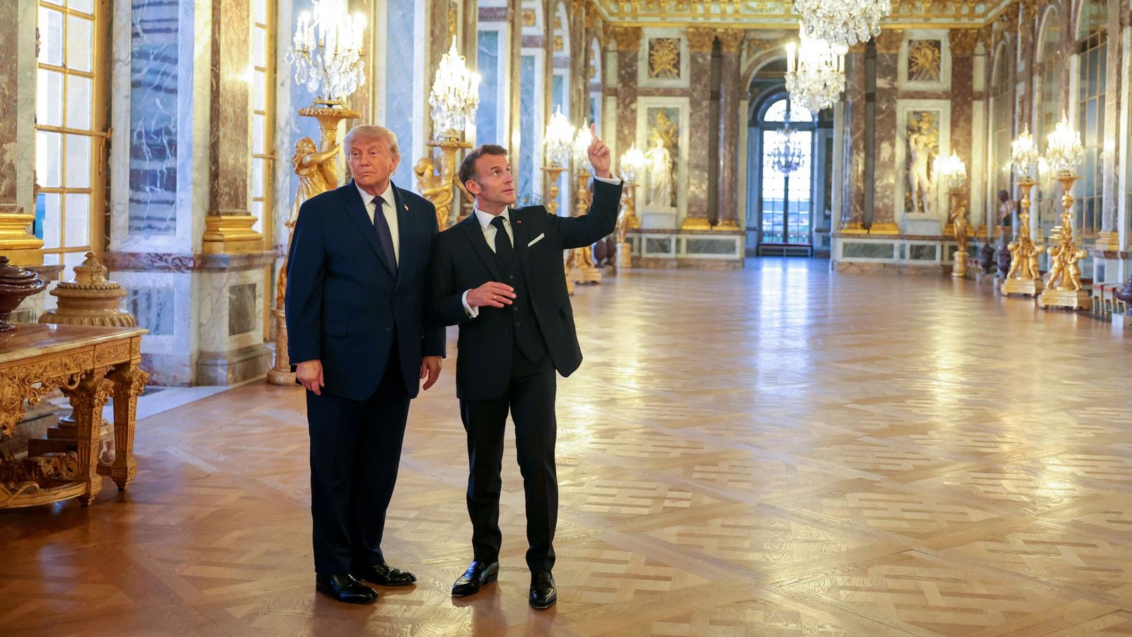Schlossführung mit Geschichtsstunde für den 47. Präsidenten der USA.Foto: Anna Moneymaker/Pool Getty Image/Anna Moneymaker