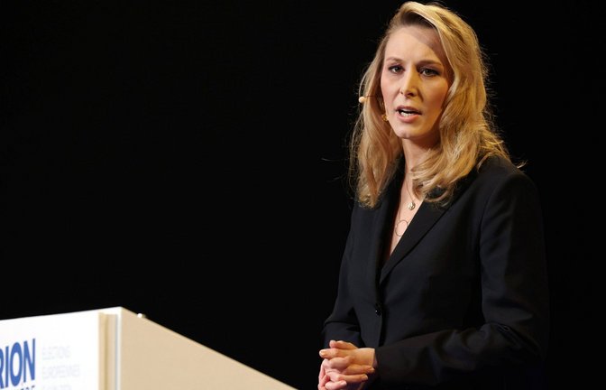 Marion Maréchal hat zur Wahl von Wahl von Kandidaten des Rassemblement National aufgerufen, weshalb sie aus ihrer Partei Reconquête ausgeschlossen wurde. (Archivbild)<span class='image-autor'>Foto: IMAGO/MAXPPP/IMAGO/Jean-Baptiste Quentin</span>