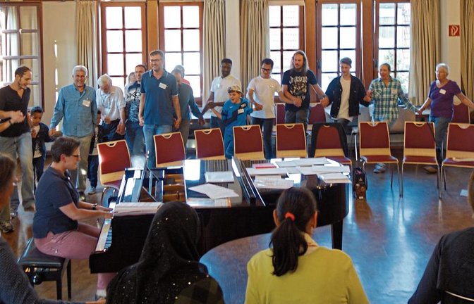 Das Sachsenheimer Projekt „Einfach Singen“ ist Thema beim Online-TV aus dem Scala-Theater Ludwigsburg. Foto: p