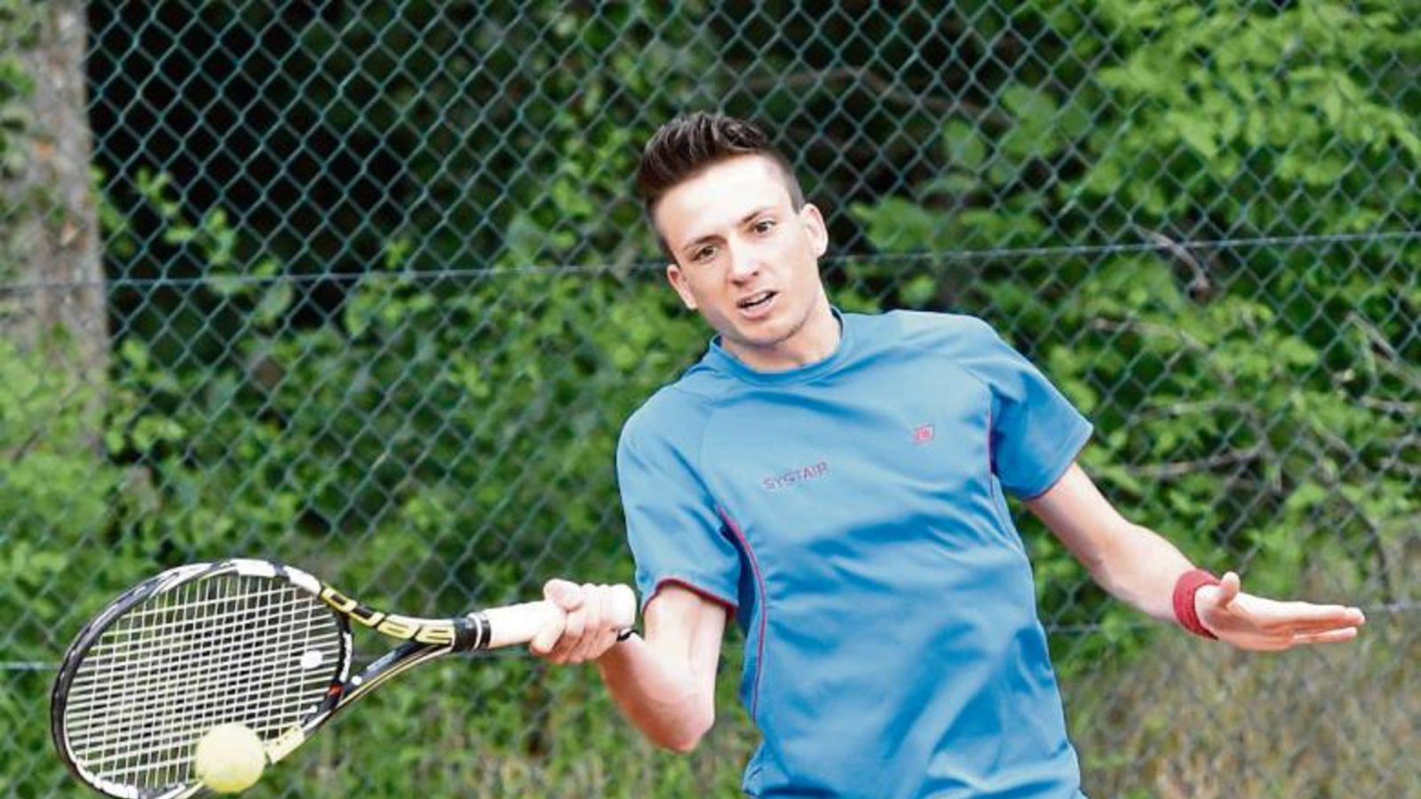 Luca Thoma ließ Keven Schmollinger beim 6:1 und 6:2 keine Chance. Foto: Leitner Luca Thoma ließ Keven Schmollinger beim 6:1 und 6:2 keine Chance. Foto: Leitner