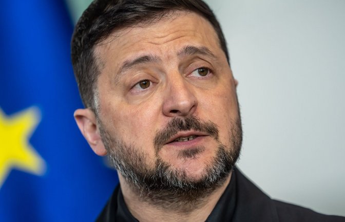 Der ukrainische Präsident Wolodymyr Selenskyj fordert eine rasche EU-Mitgliedschaft seines Landes. (Archivbild)<span class='image-autor'>Foto: Michael Kappeler/dpa</span>