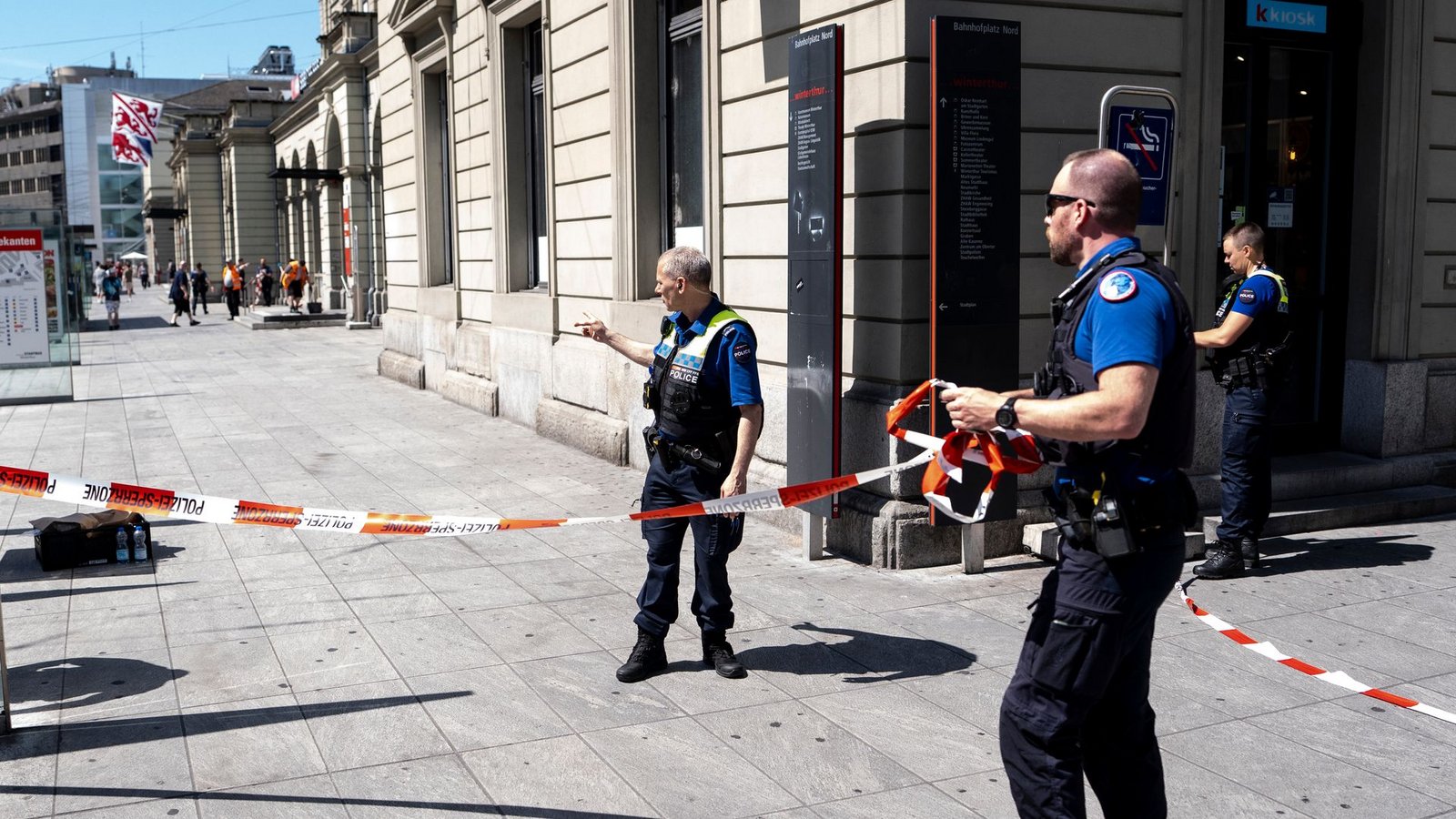 Polizei: Der mutmaßliche Täter hatte IS-Propaganda verbreitet.Foto: Claudio Thoma/KEYSTONE/dpa Polizei: Der mutmaßliche Täter hatte IS-Propaganda verbreitet.Foto: Claudio Thoma/KEYSTONE/dpa