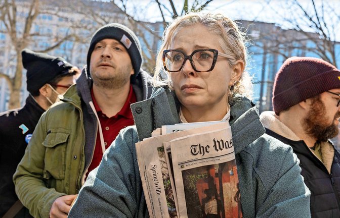 Die Belegschaft der Zeitung protestiert gegen die Kürzungen.<span class='image-autor'>Foto: imago/Sopa Images</span>
